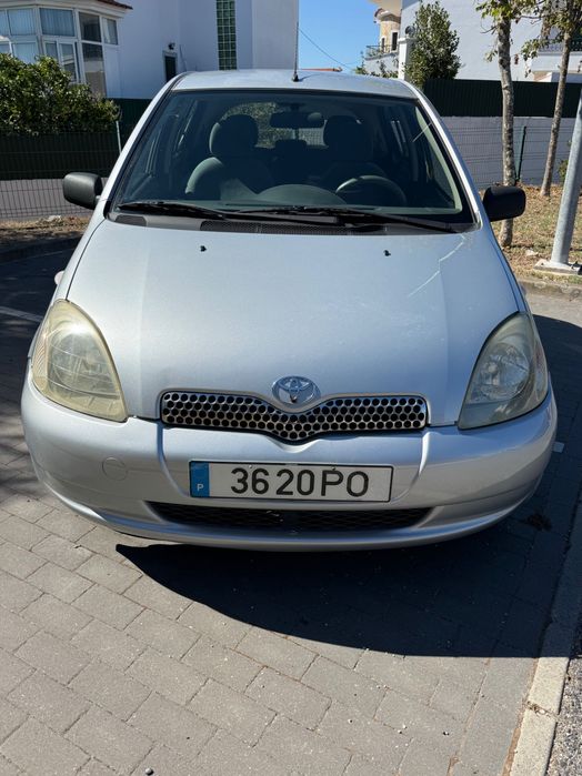 Toyota Yaris 1.0  - Estimado - 124 mil klms - Revisao - Pneus novos - Pintura nova