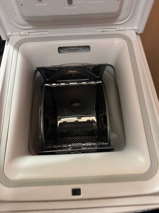 Пральна машина автоматична Whirlpool AWE 55141