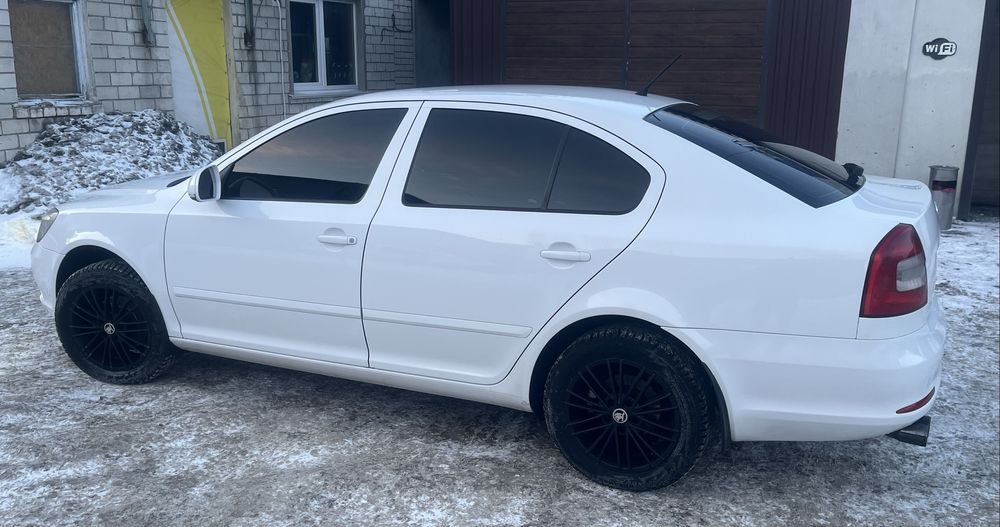 SKODA OCTAVIA A5-2012 р.1,6 Газ-бензин