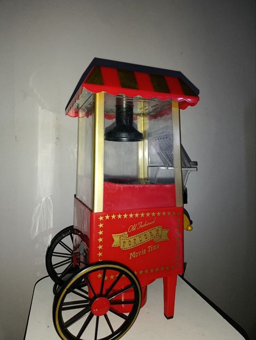 Дуже гарна попкорниця