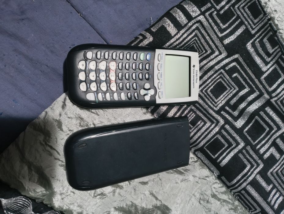 Calculadora científica Texas ti-84 plus