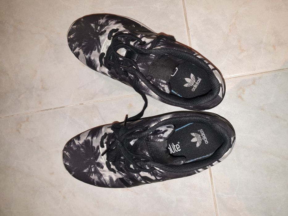 Tenis Adidas zx flux