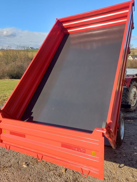 Przyczepa jedno osiowa z kiprem