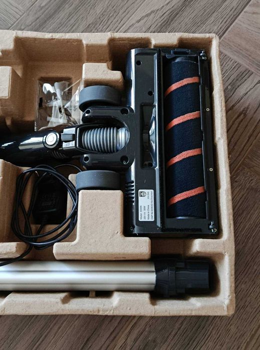 Пилосос ручний Philips XC3031/01