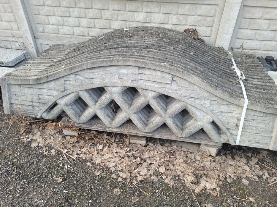 Płyty betonowe ogrodzeniowe - uszkodzone - (chodnikowe) Ażurowe