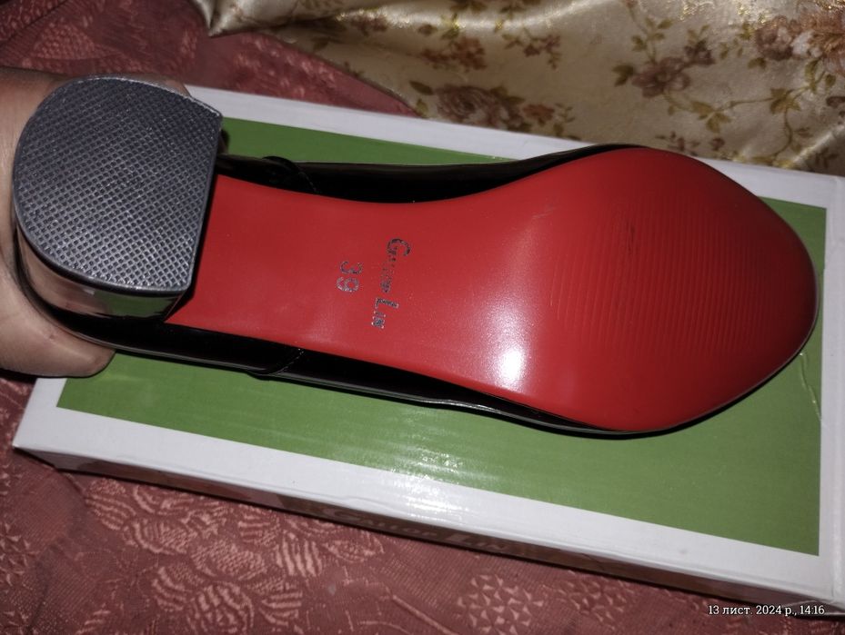 Продам туфлі 39 розмір