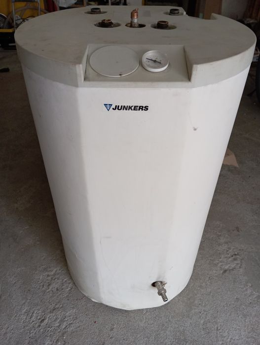 Piec gazowy Junkers z zasobnikiem wody 120l