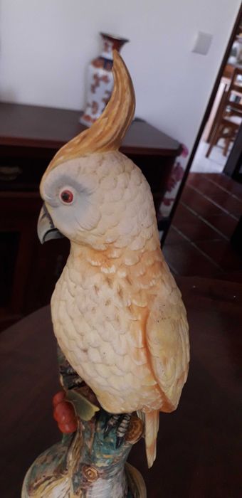 Catatua Antiga de porcelana da Vidal Arte