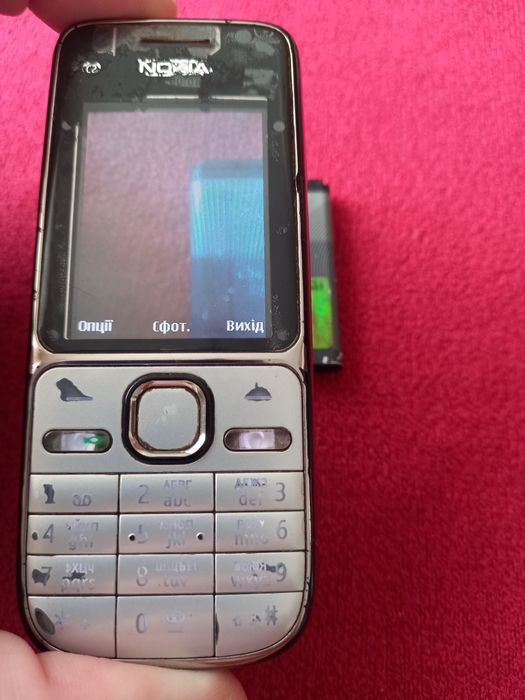 Кнопочный телефон Nokiac2-01