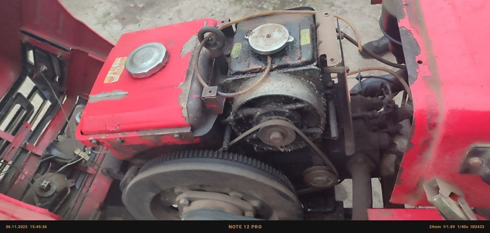 Міні трактор  продам