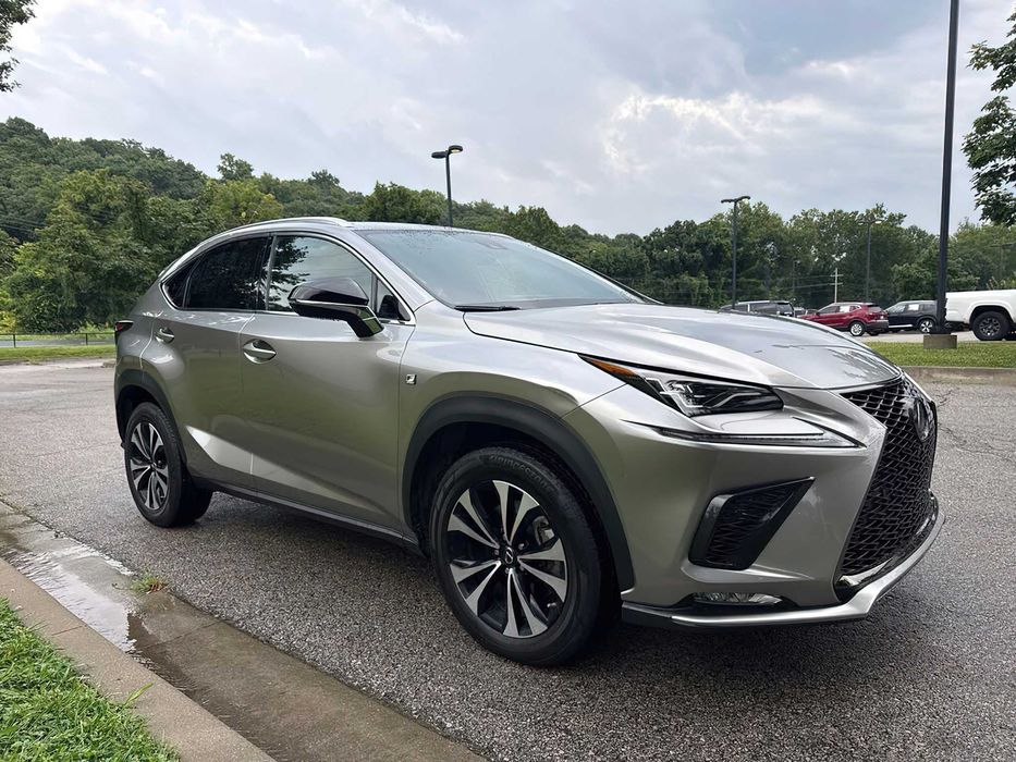 Lexus NX 300      2020