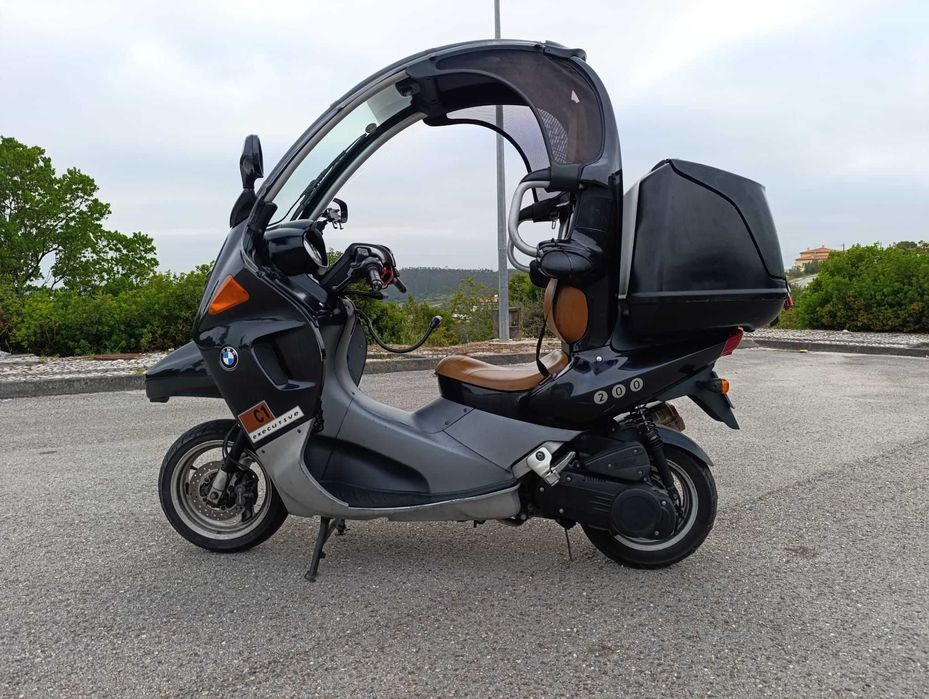 BMW C1 200 2002 – 55.100 km – Revisão feita – Única que dispensa capacete