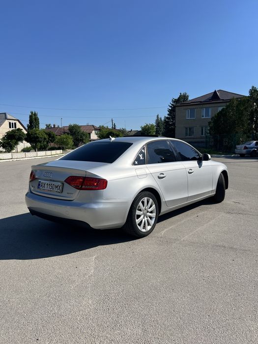 Продам Ауді А4 в гарному стані