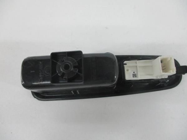 Comando / botão / interruptor vidros frente direito CITROËN C3 III (SX