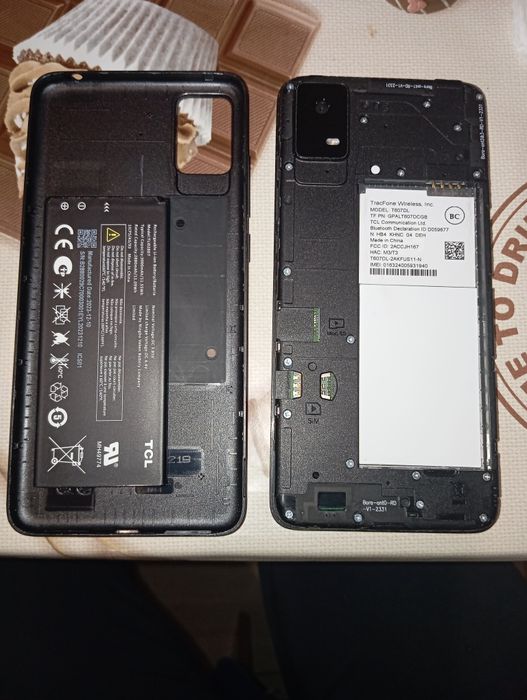 Телефон TCL T607