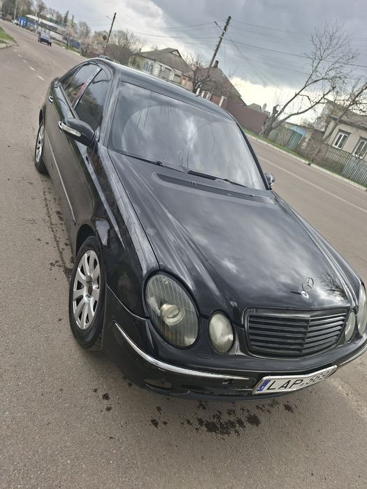 Мерседес  W211 E320 tdi.