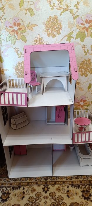 Іграшковий будинок