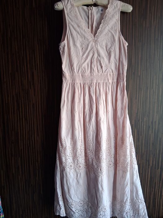 Gap sukienka na lato ażur haft 36