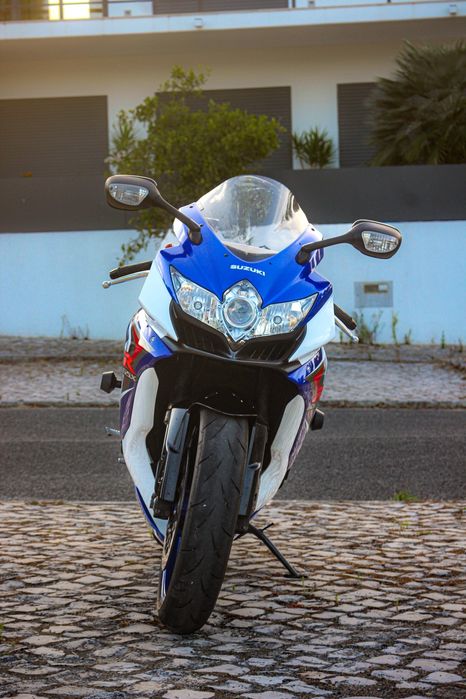 Suzuki GSXR 750 k8