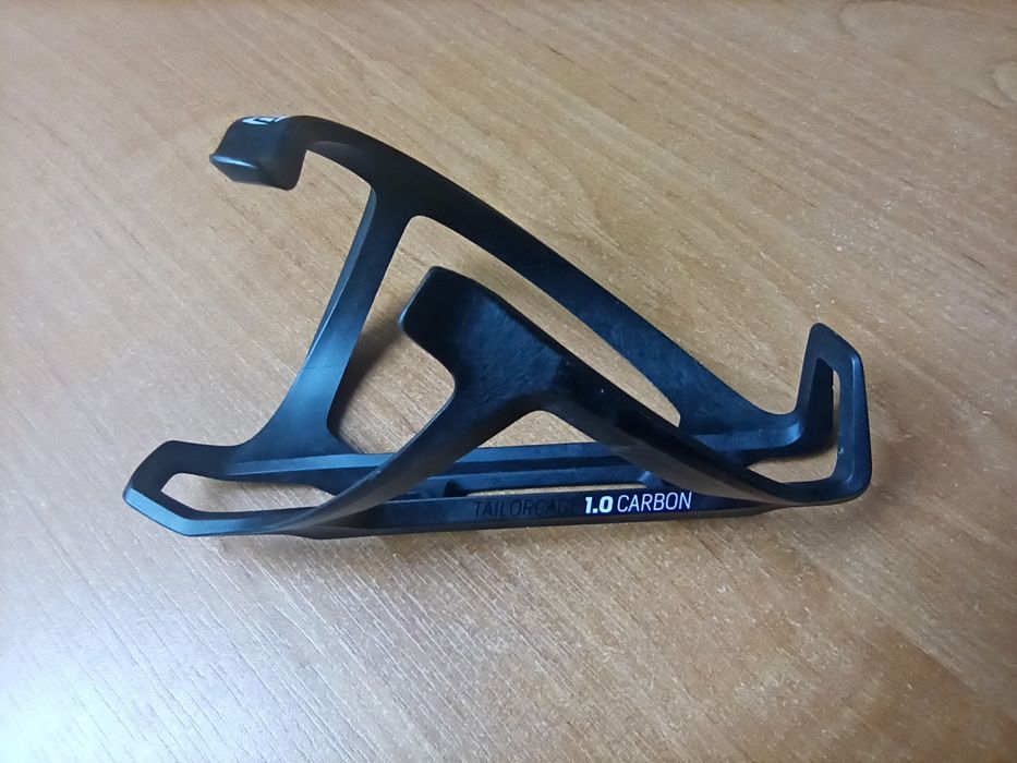 Koszyk bidonu Syncros Tailor Cage 1.0 Carbon  26g  okazja  MTB  Szosa