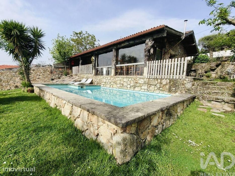 Rustic House in Sapardos, 221 m²