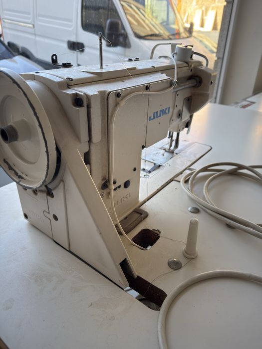 Máquina de Costura Industrial JUKI LU-1508