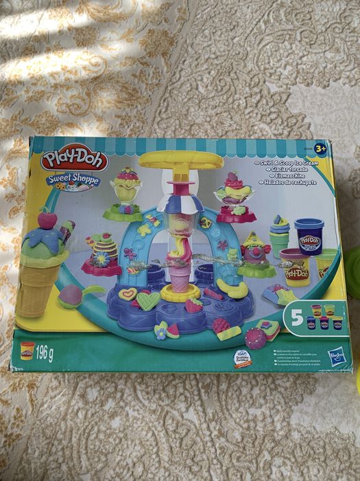 Фабрика морозива б/у play-doh