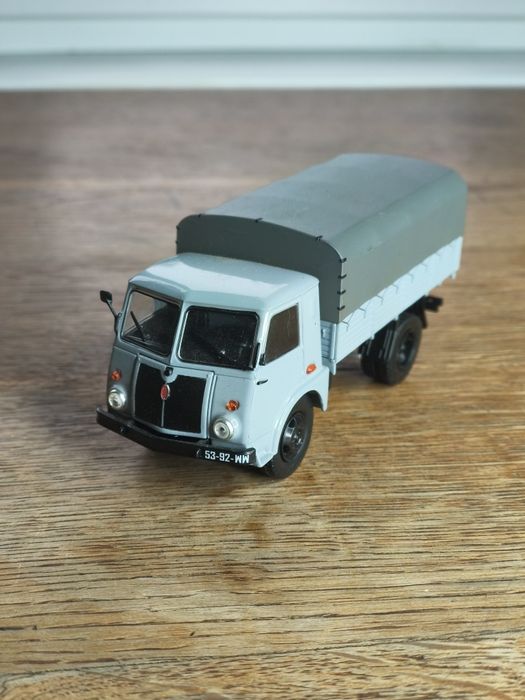 Stary model ciężarówki Star 25 PKS  ⁶⁶