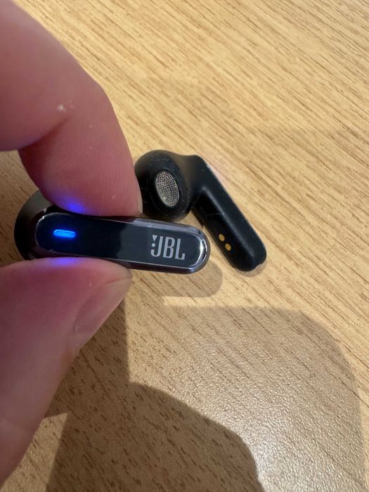 Oportunidade!!! Fone JBL Tune Beam preto usado apenas 4 meses!