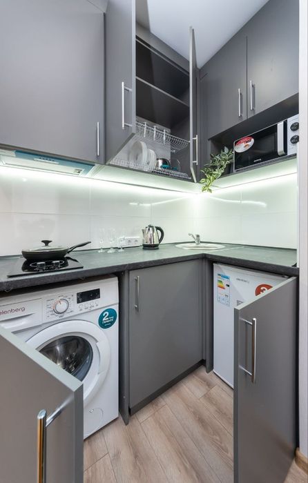 Новая, ВИП, Ревуцкого 40В, 5 мин пешком Харьковская,  Позняки 15 мин