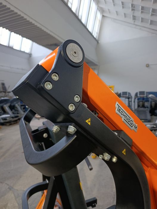 Technogym Pure Strength Chest Press
