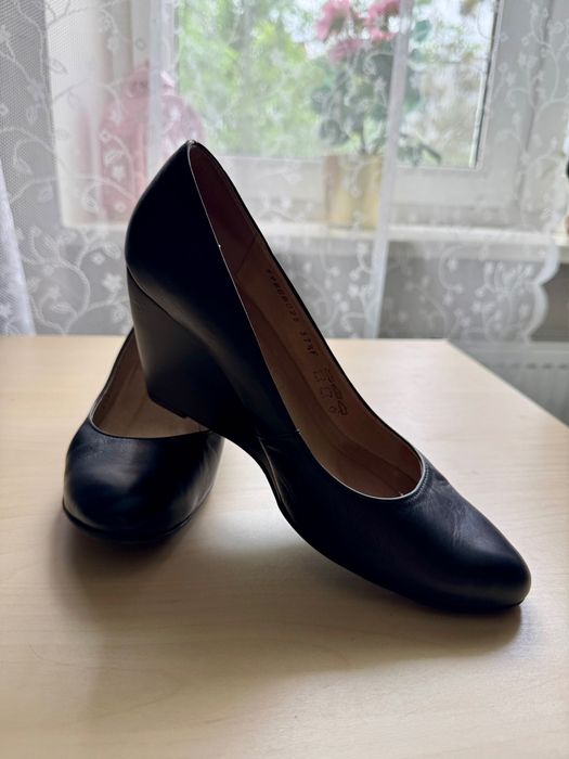 Buty Ryłko na koturnie