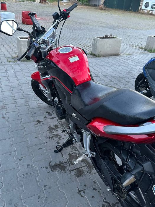 Продам обменяю мотоцикл Forte ft 250 r5