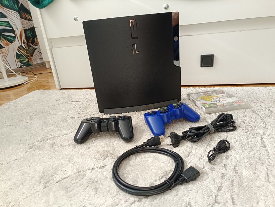Sony PlayStation 3 Slim, PS3Slim, CECH-2504B, 320GB, 2 pady, okablowanie