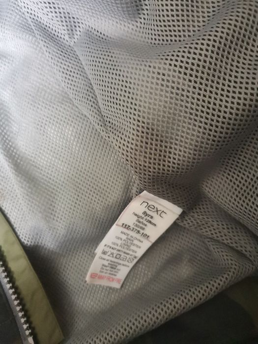 Kurtka przeciwiatrowa deszczowa 128