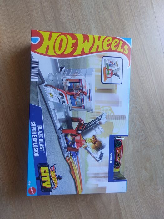 Barbie & pistas hot wheels