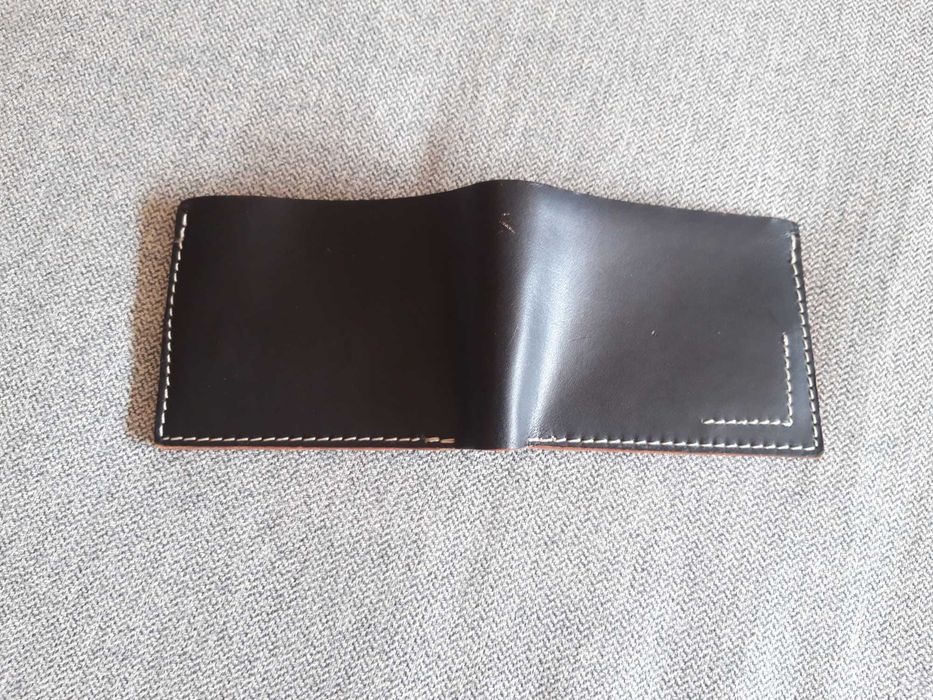 Carteira ZARA MAN em pele genuína.