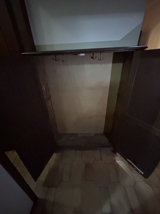 Armario vintage muito bom