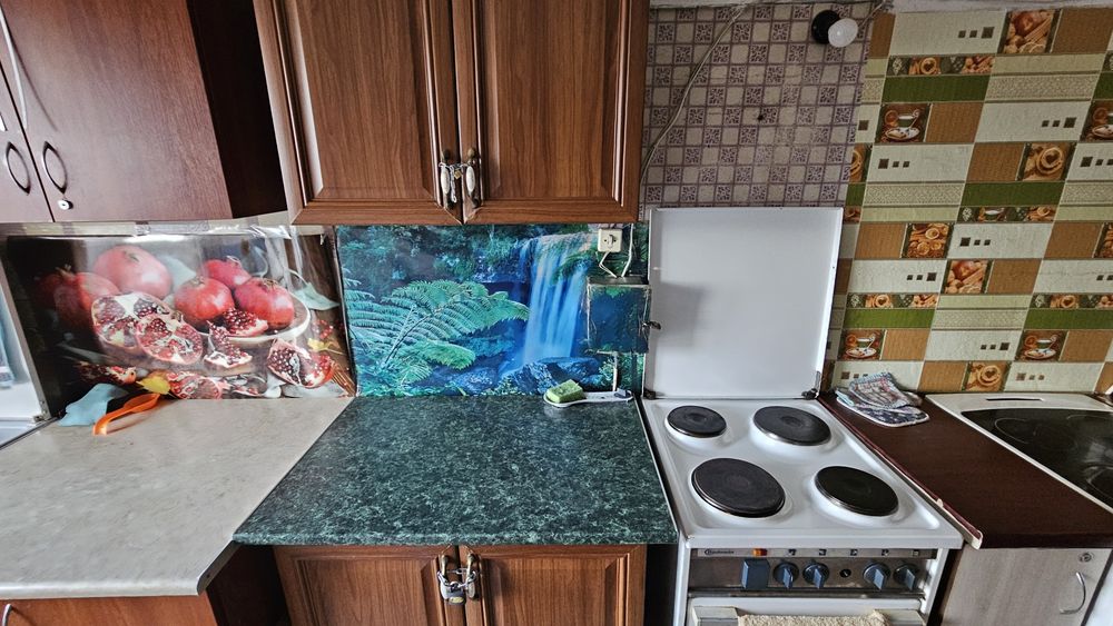 Продається кімната в гуртожитку в центральній частині міста Рожище.