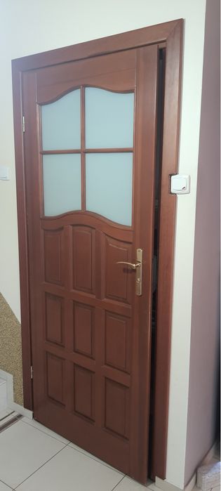 Drzwi drewniane wewnetrzne z futryną