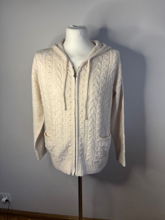 Biala bluzka w serek H&M