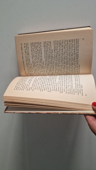 Livro Sábado à Noite e Domingo de Manhã