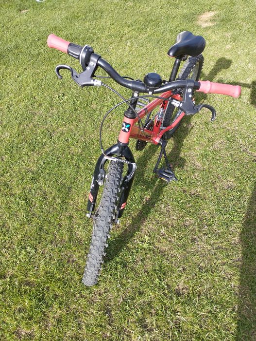 Rower b-twin czerwony