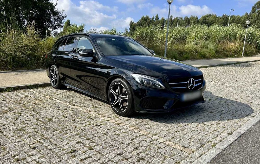 Mercedes-Benz C220 AMG | Auto | Panorâmico | LED | 2015