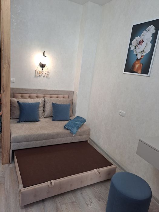 Сдам  квартиру студию в ЖК Смарт- сити . 7500грн