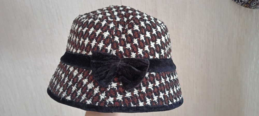 Шапка шляпка и шарф
