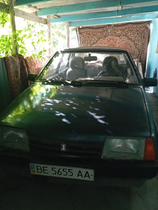 Продаю ваз 21099