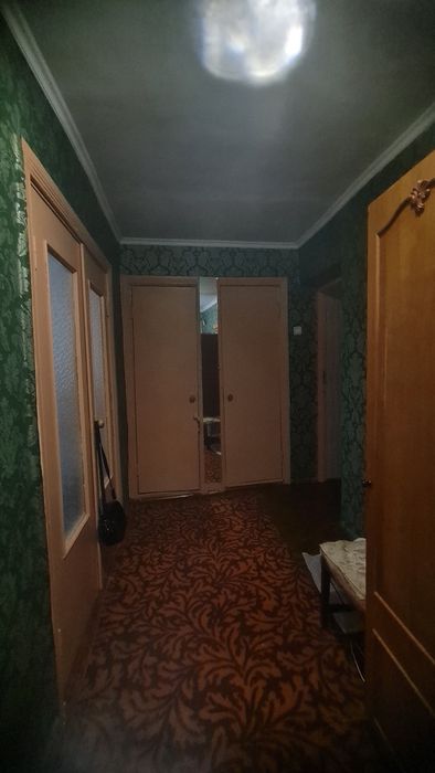 Продається 2-х кімнатна Чешка (військове містечко)