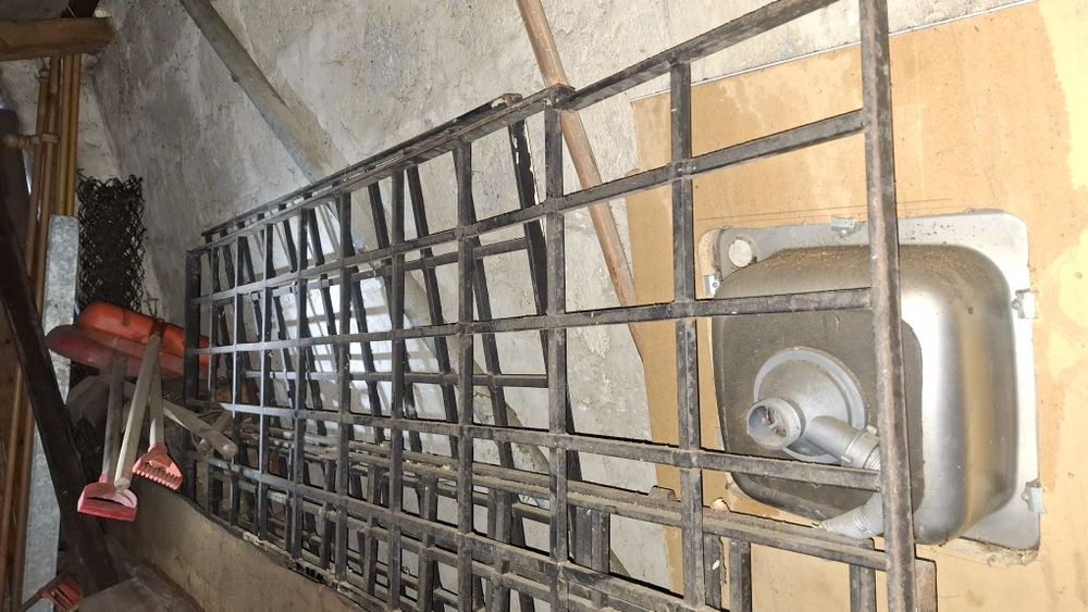 Krata do drzwi lub okien