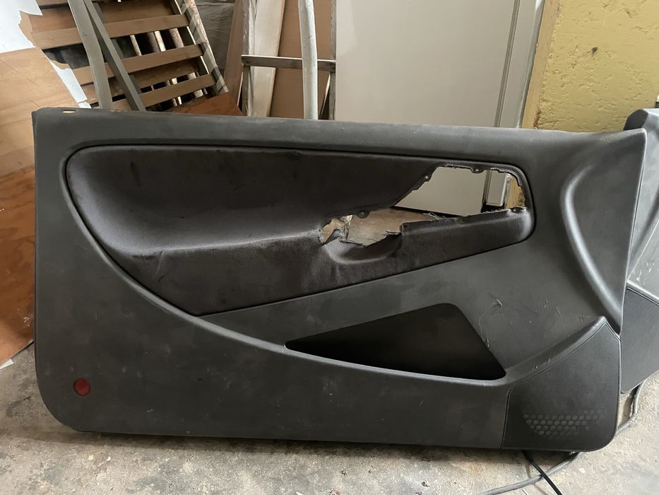 Quartelas (frente) era de 1 seat ibiza 6k2 comercial